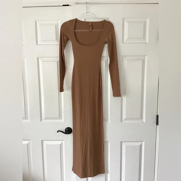 SKIMS Soft Lounge Long Sleeve Dress | Brown/Orange | Size XS - Picture 5 of 7